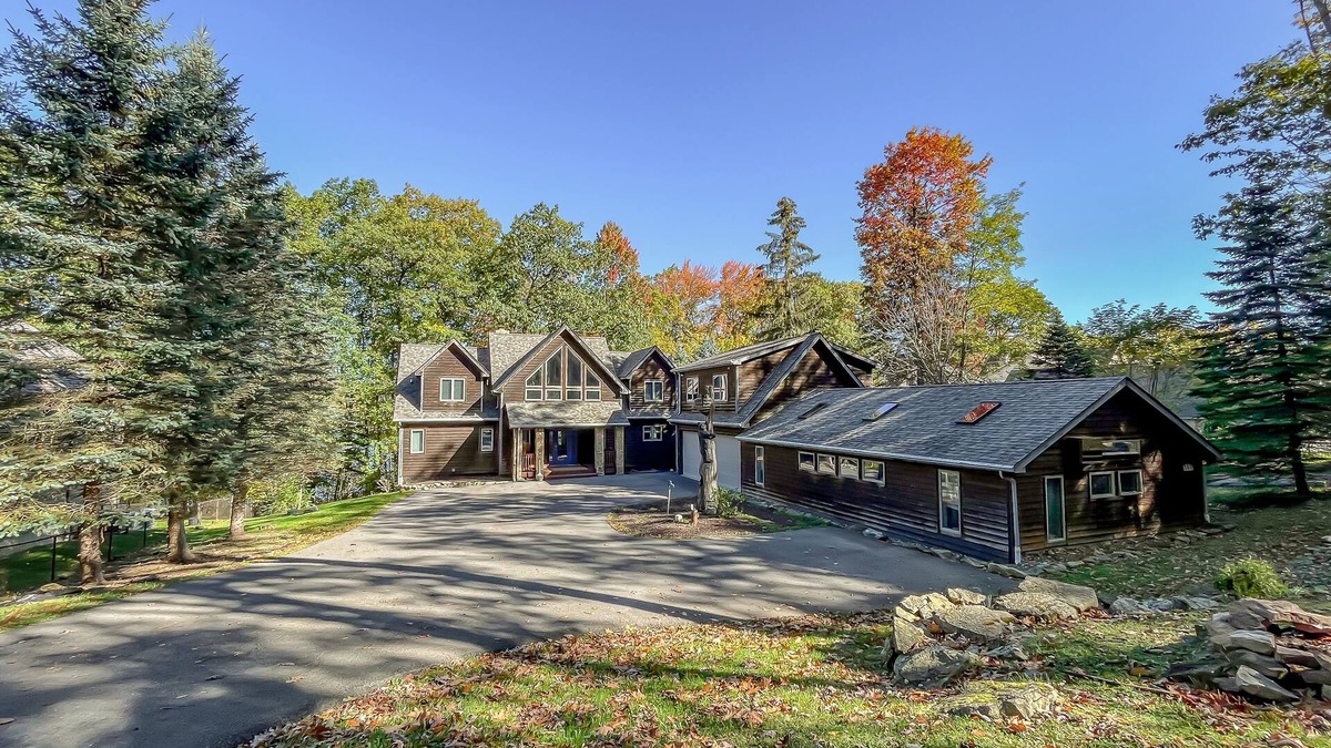 Thayerville House | New: Lakefront Luxury Home with Private Indoor Heated Pool!