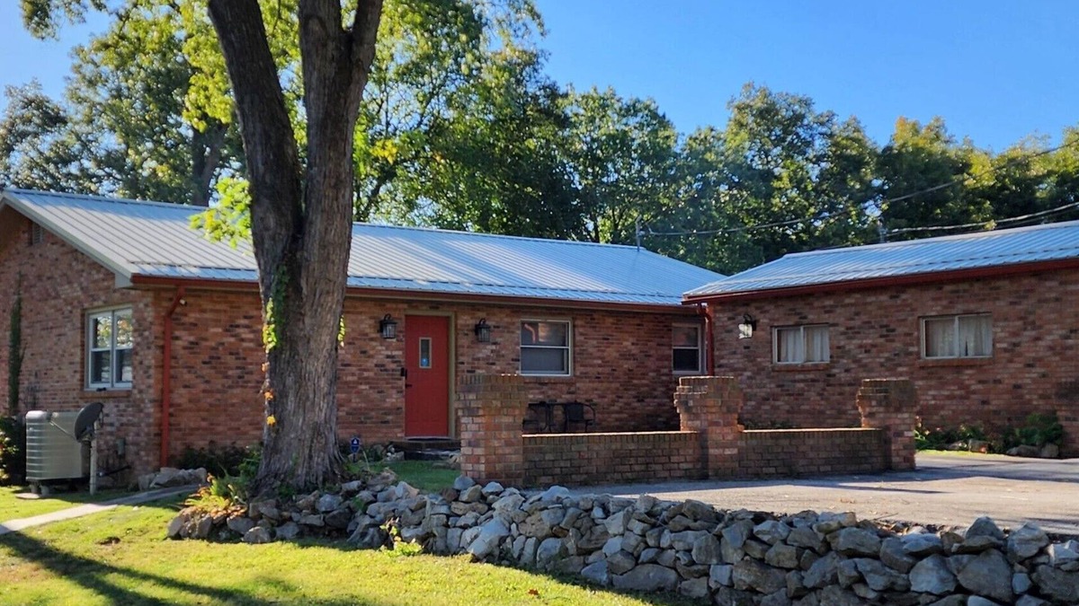 Warsaw House | NEW! Lakefront Ozark Oasis on a quiet cove w/Dock!