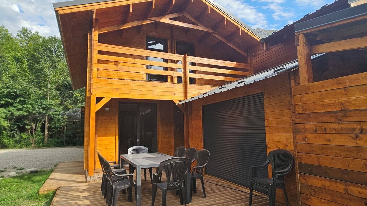 Venosc Ski Chalet | NEW! LES 2 ALPES VENOSC VILLAGE Chalet PESCALUNE 8 pers ski wifi