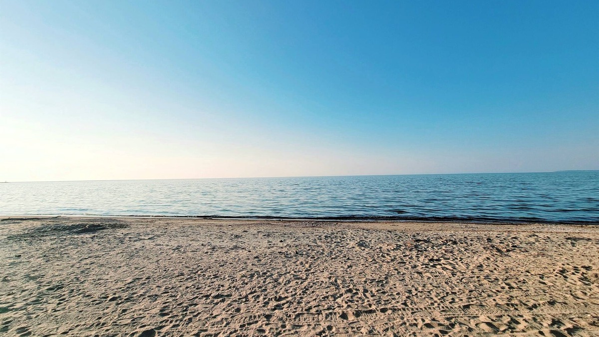 Port Clinton Cottage | NEW Listing~2 min walk to PC Beach~Near Jet Ex
