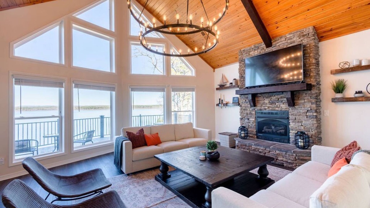 Quitman House | New Listing! 4 Bedroom + 3 Bathroom Home with Incredible Shoreline!