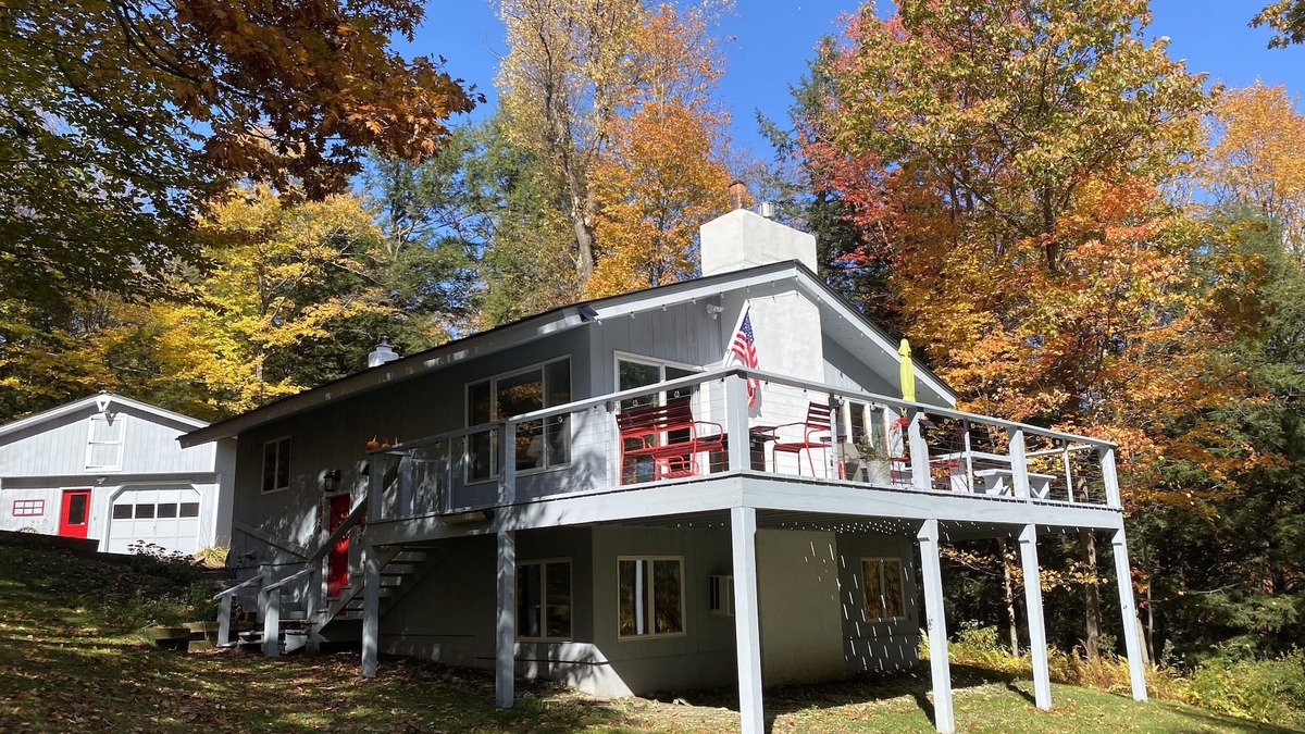 Moretown House | New Listing: 4 BR, 2 bath newly renovated, minutes from Sugarbush/Mad River Glen