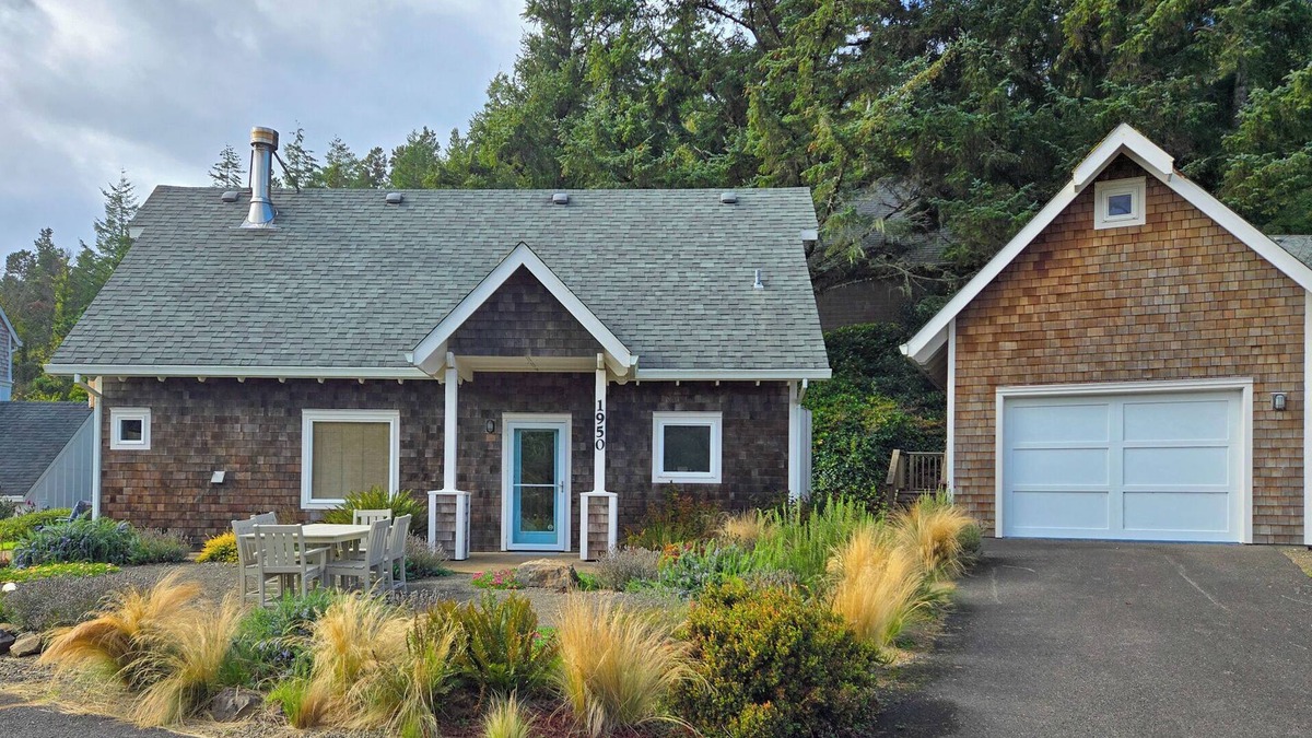 Netarts House | New listing! Bay view and walking distance to Netarts Bay and the ocean