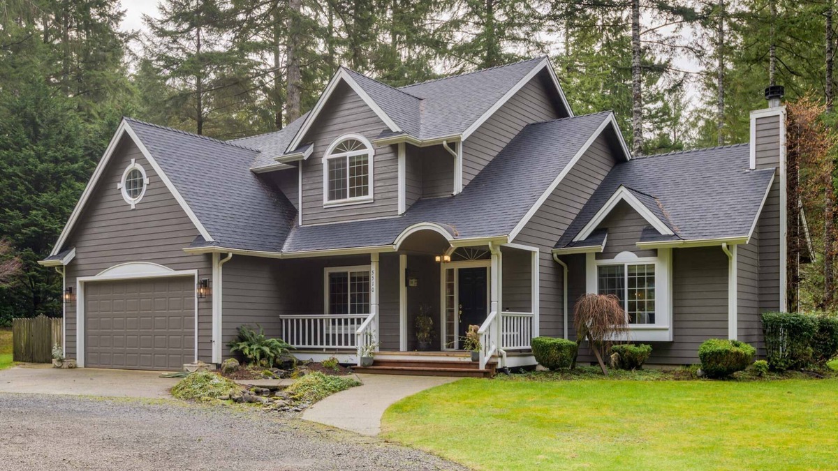 Dunes City House | New Listing! Beautiful well appointed Woahink lake area home w/gas grill and fire pit