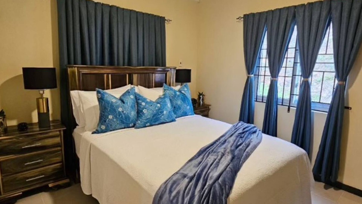 Montego Bay House | NEW LISTING! Charming 2-bedroom house in marvelous St.Bran's Burg with AC, WiFi