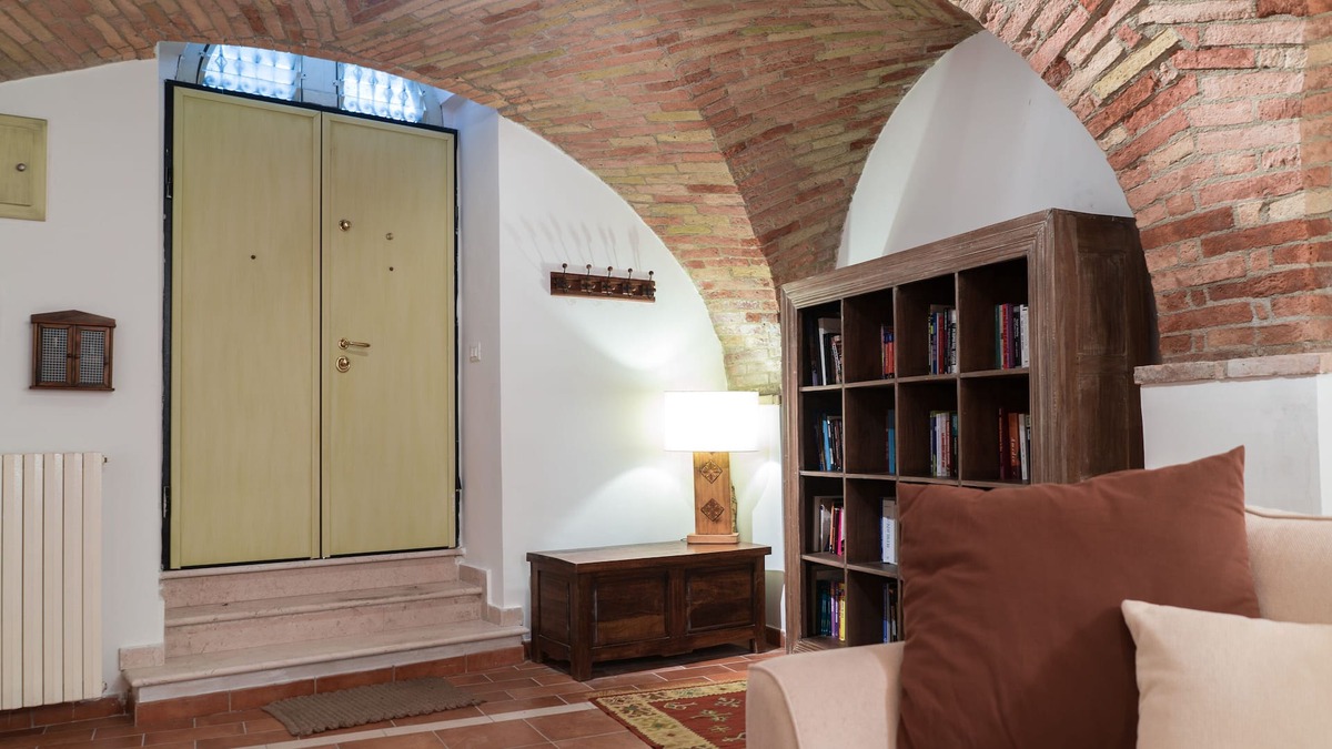 Penne House | ★NEW LISTING Cozy & Charming Historical Centre 2BR