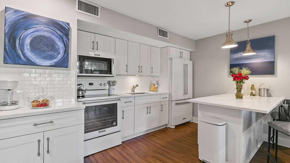 West Beach Village Villa | New listing! Easy beach access, central location