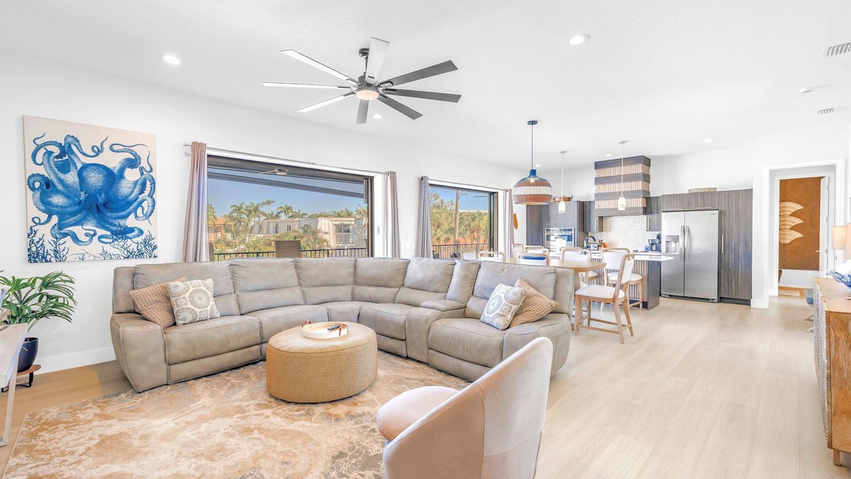 Siesta Key Condo | NEW LISTING! Gertrude's | Resort-like home & pool, 500ft to Beach