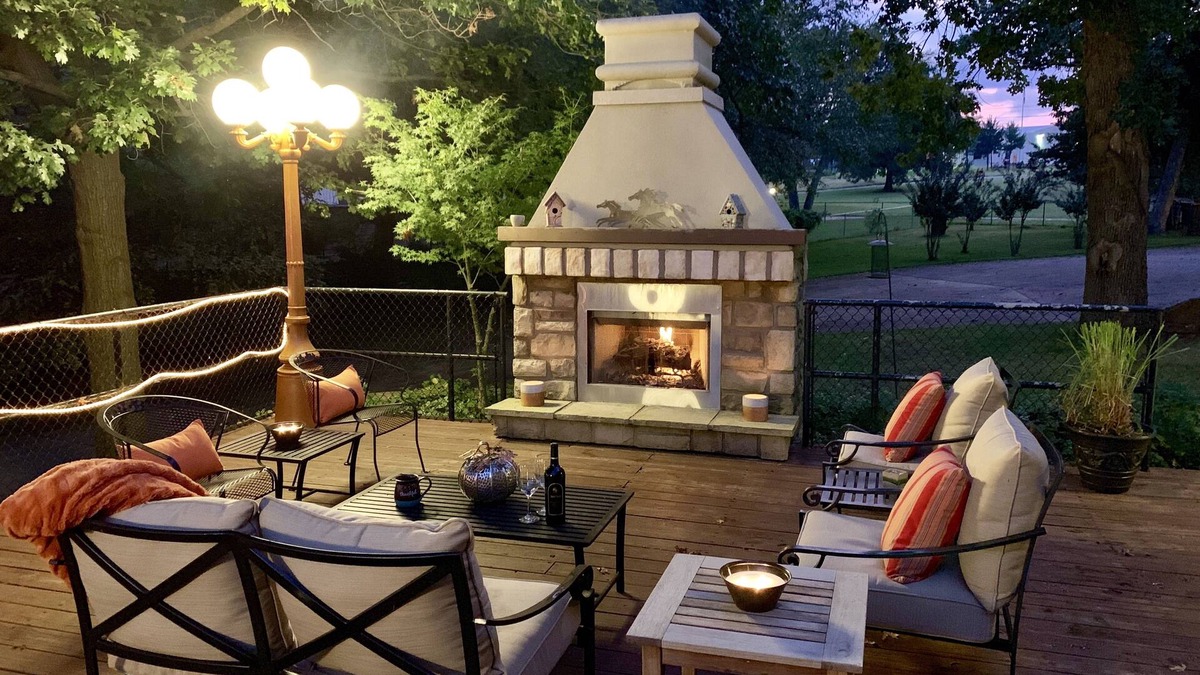 Vinita House | NEW LISTING -Grand Lake waterfront w/boat dock. Sleeps 13-15 Outdoor Fireplace