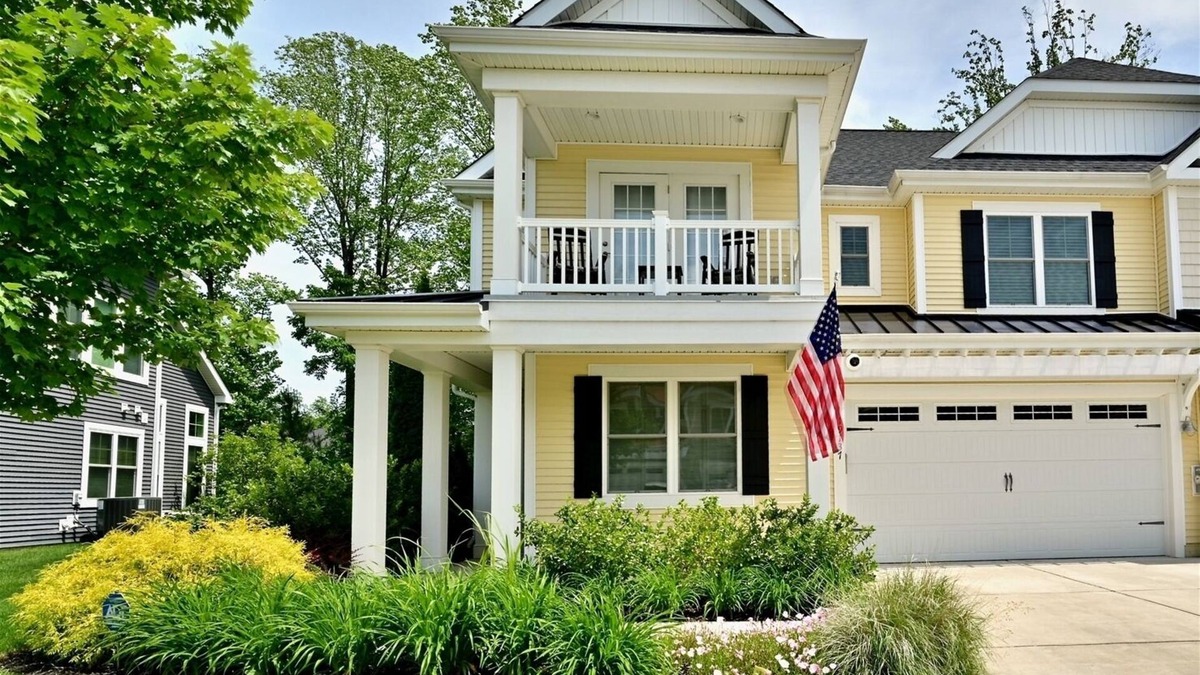 Lewes House | New Listing in Lewes *Coastal Club* Resort House w 5 BR, 3.5 Baths - Sleeps 12
