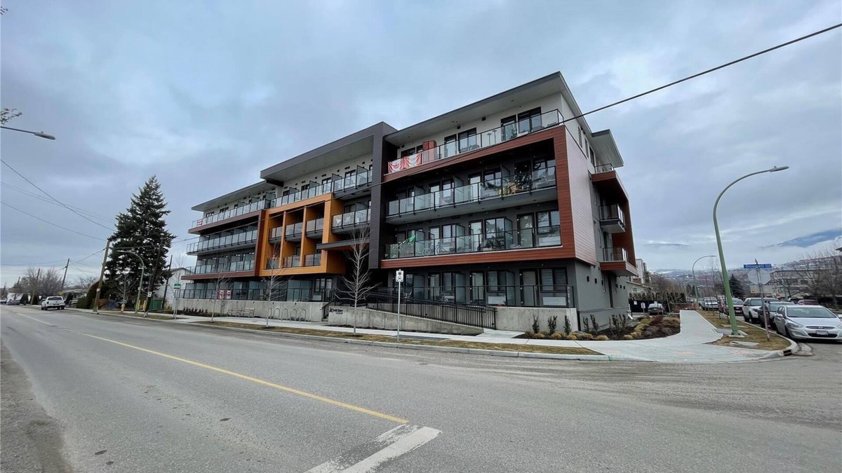 Rutland Condo | New Listing in VRBO Short Term Vacation Rental - Minimum One Month