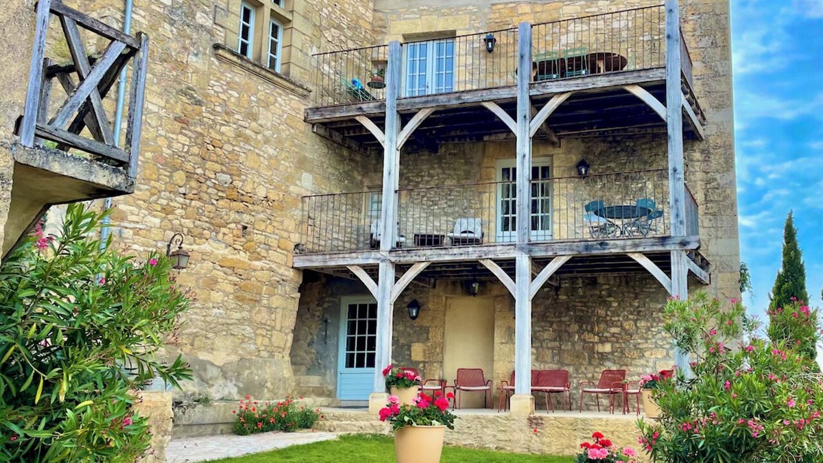 Beynac-et-Cazenac House | New Listing! Maison Delluc with Spectacular Vistas