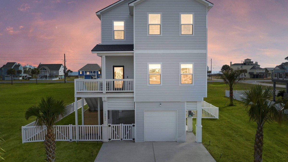 Indian Beach House | *New Listing* Magnificent New Construction - Ping Pong Table - Water View