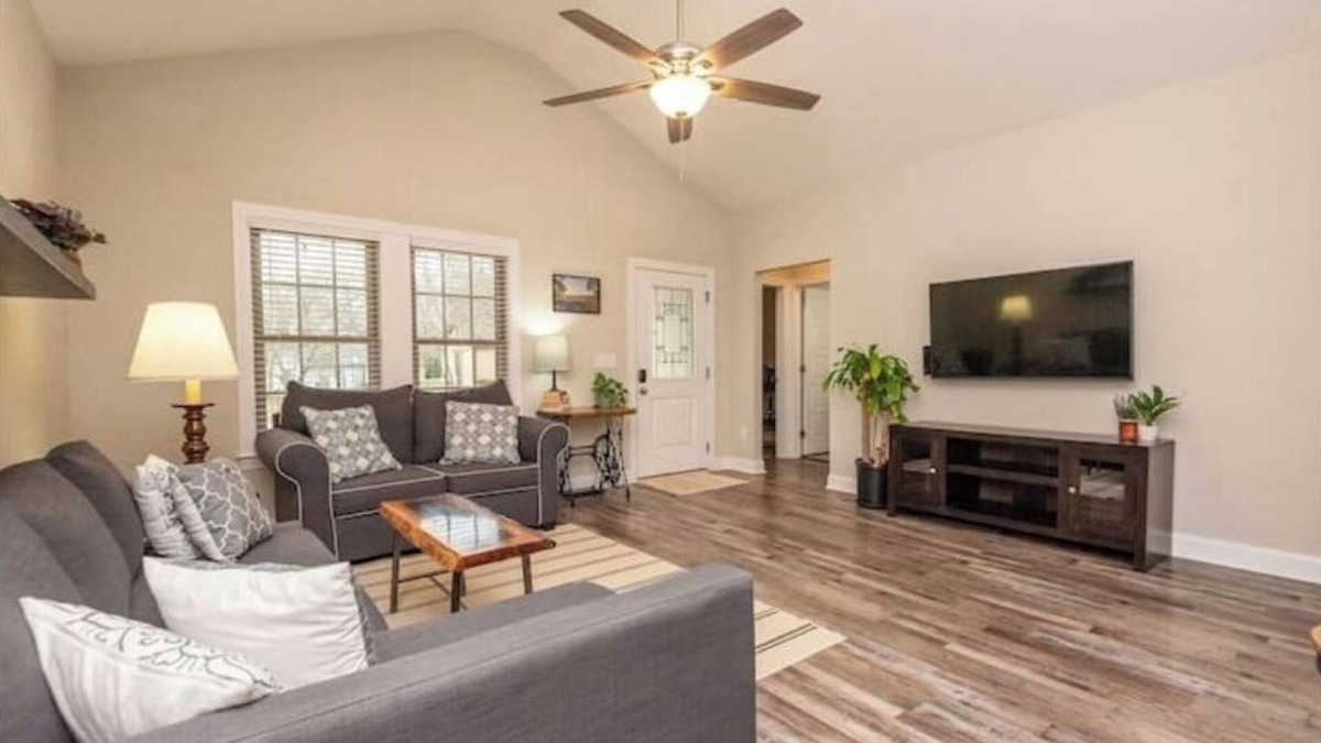 Kannapolis House | New listing Modern 3 Bedroom Kannapolis House!