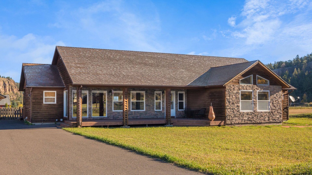 South Fork House | New Listing! Mountain Retreat/Pet-Friendly/Large Fenced Yard/Garage/PingPong