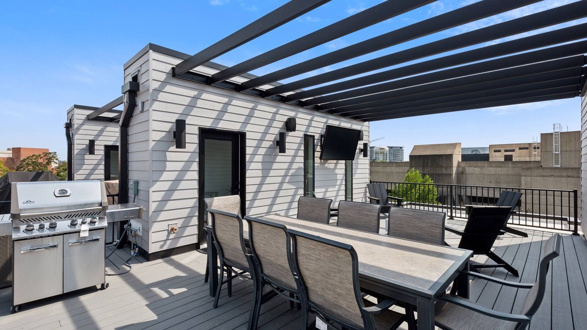 Iowa City House | NEW LISTING! New Modern Townhome with Rooftop Patio by RedAwning