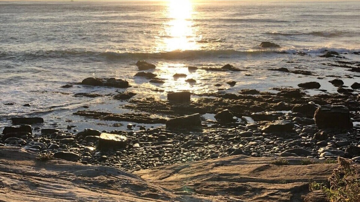 Peaks Island House | New Listing - Private Oceanfront Property on Peaks Island, Maine - Sleeps 8