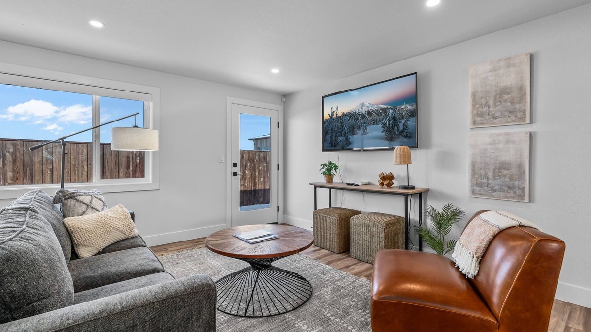 Bend House | New Listing! River Access ~ Fire Pit ~ Remodeled Home ~ All New Furniture!