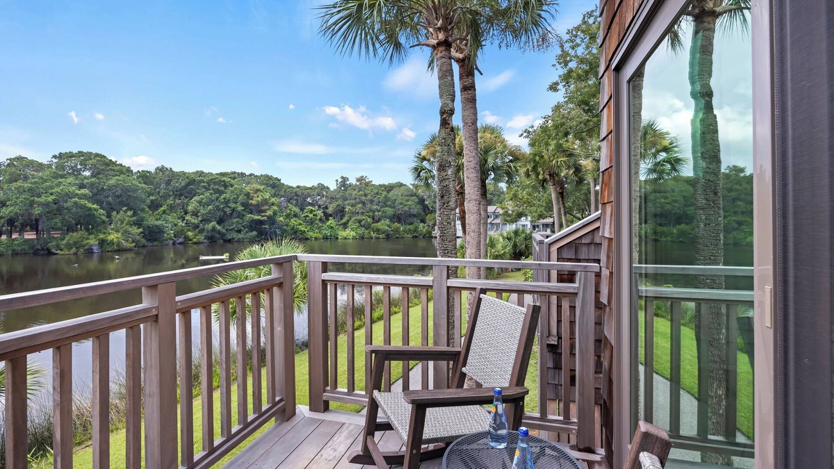 Kiawah Island Condo | New Listing! Windswept Villa, Oceanside Kiawah, Steps to Beach & Park, Lagoon Views!
