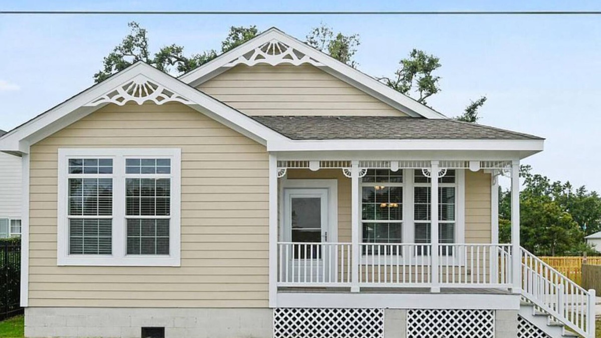 Old Town Cottage | *NEW* - LOCATION, LOCATION - 250 Feet to the Beach - Sleeps 6