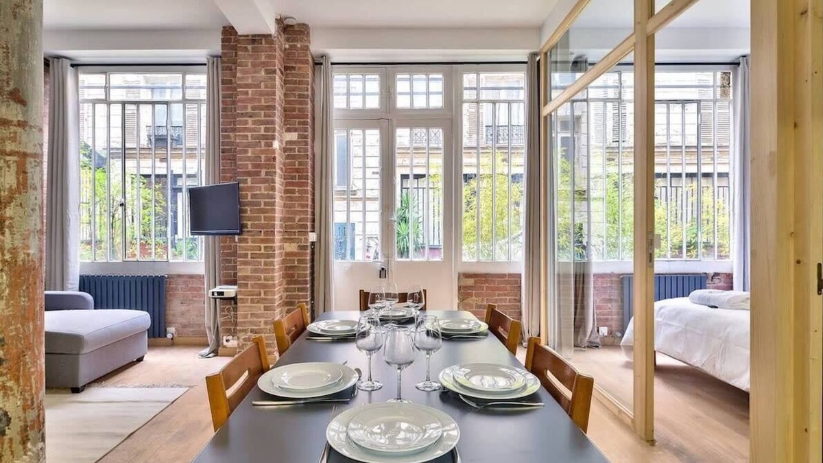 Quartier de la Porte-Saint-Denis Apartment | NEW Loft Apt in the Heart of Paris - An Ecoloflat