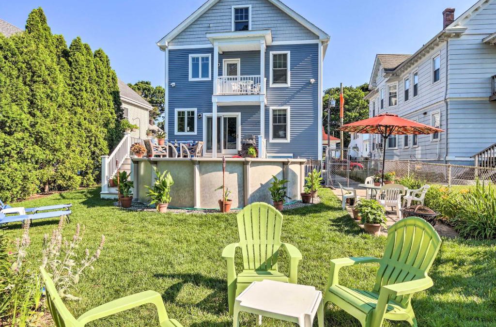 New London Apartment | New London Hideaway Near Beaches and Local Spots!