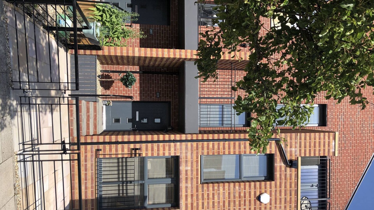 St. Thomas House | New lovely 4 bedroom town house on Swansea sa1 waterfront, 7 minute walk to Swansea bay beach and city centre 5 minute walk to lots of restaurants and bars and a 10 minute drive to mumbles and the Gower