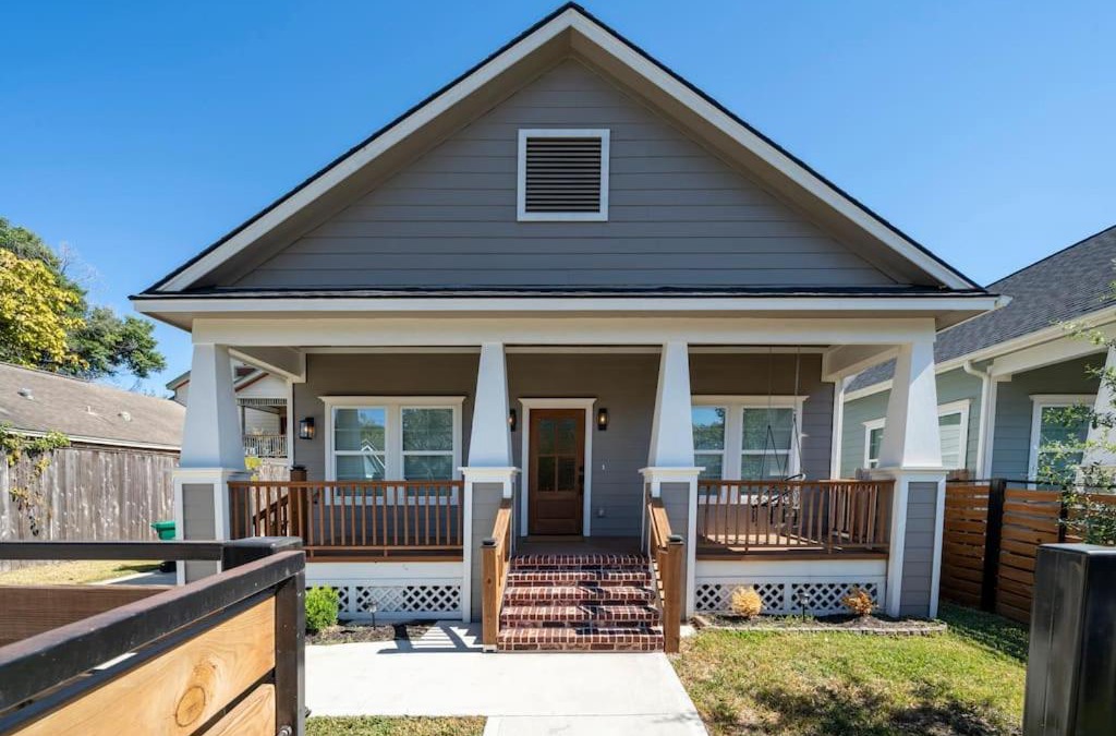 Greater Heights House | New Luxurios & Modern 3 BR Villa in the Heights