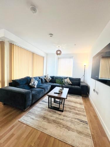 Gascoigne Apartment | New Luxurious 2 Bedroom Apartment in East London!