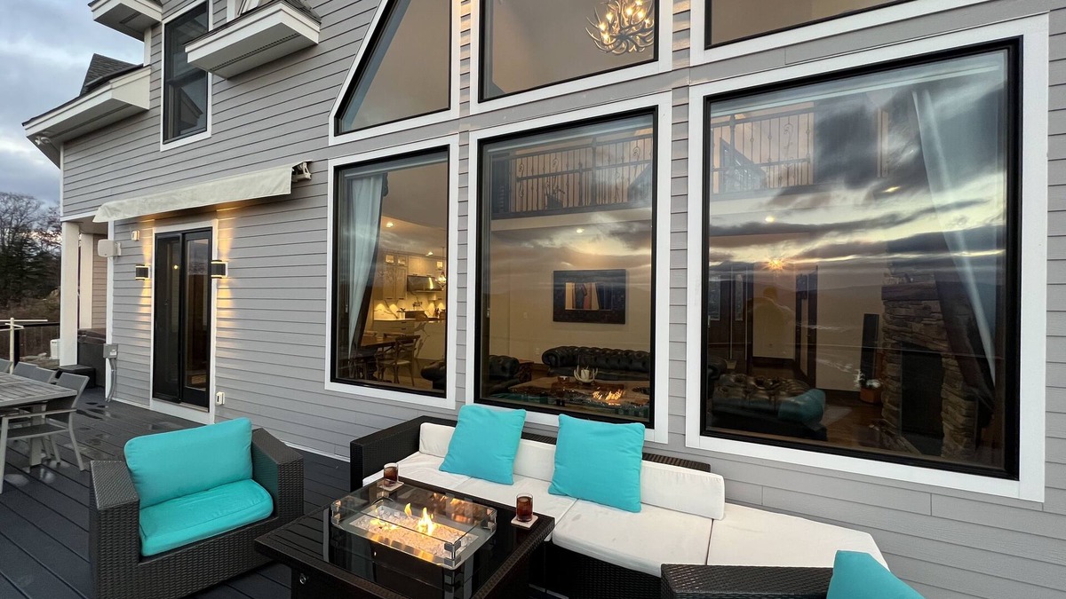 Campton House | New Luxurious Mountain Paradise. Best Views! Hot Tub, AC, Waterville Estates