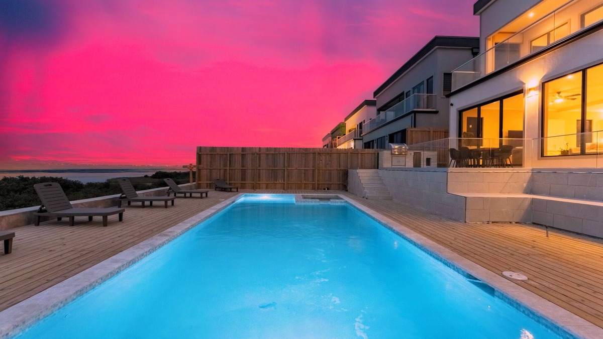 Port Isabel House | NEW LUXURY 4,000 SF Waterfront Home w/Pool , Sleeps 20