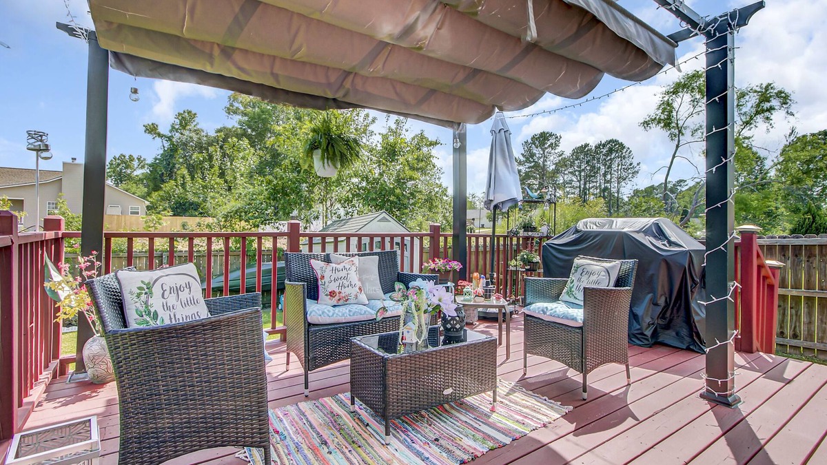 Goose Creek House | *NEW* Luxury & Cozy Entire home, Near Beach & Lakes