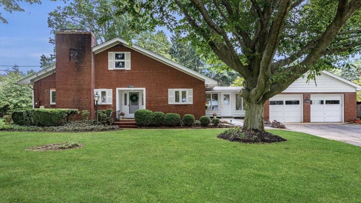 Crosswicks House | New Luxury Home! Near Princeton Sleeps 7