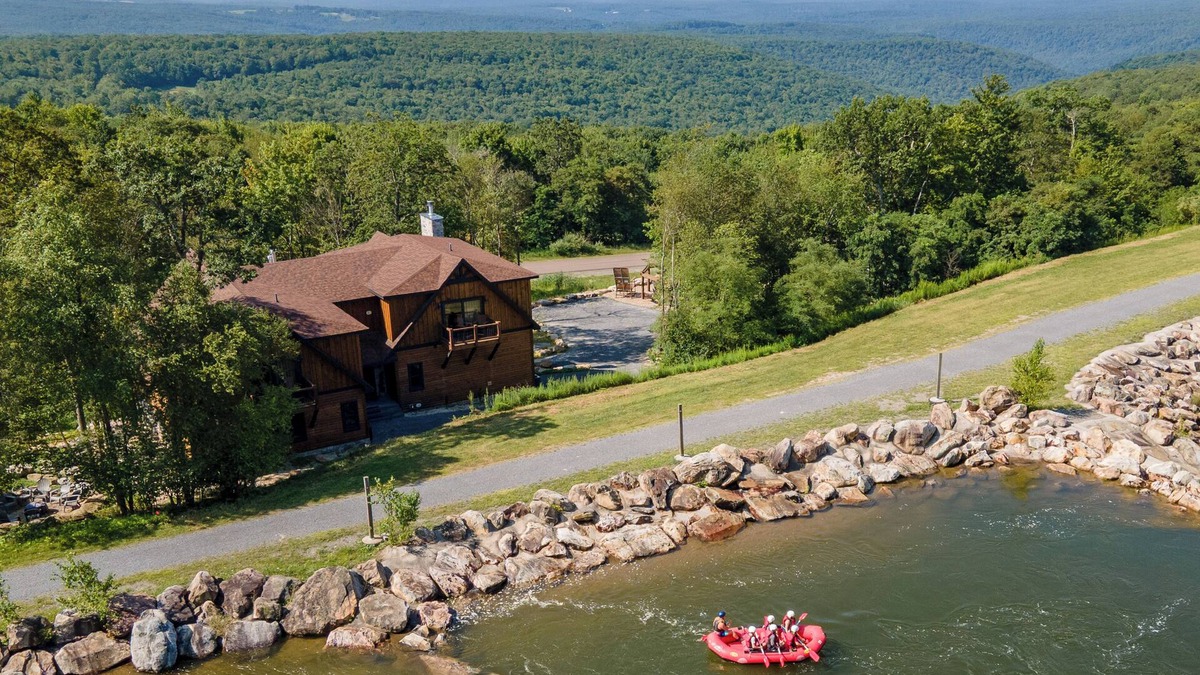 McHenry House | New! Luxury Lodge w/Pool, Sauna & Theater