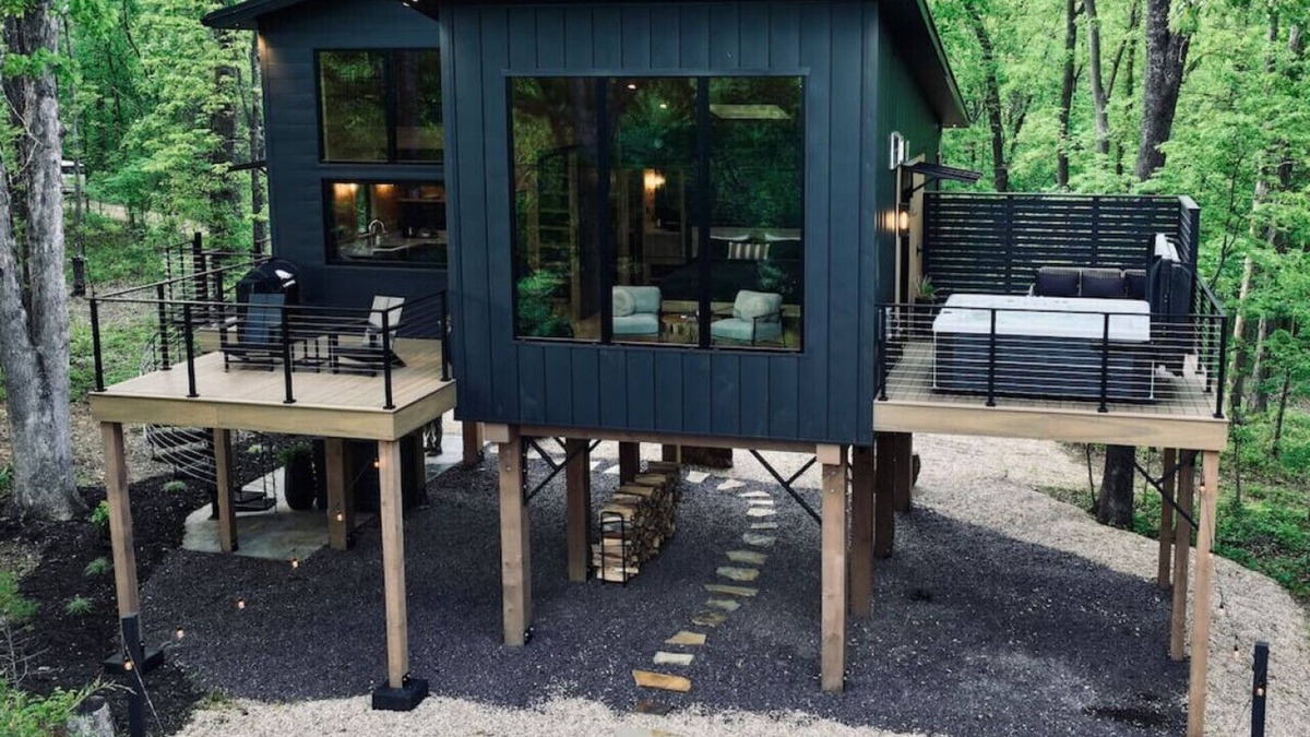 Perryville Cabin | New! Luxury Meets Nature - TreeRise at BaseCamp