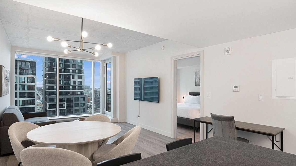 Milton Park Apartment | New Luxury Unit in Heart of MTL 806 | Metro access