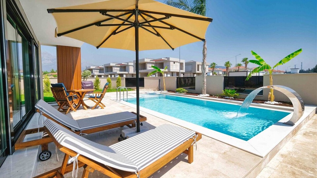 Kaleici House | New luxury Villas with 5 min walk from blue flag seaside.