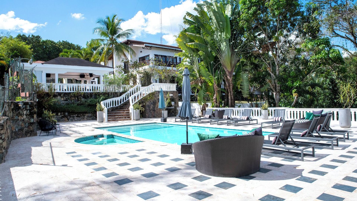 Pedro Brand House | NEW - Luxury Villa Camila +Private Cook +Pool + BBQ