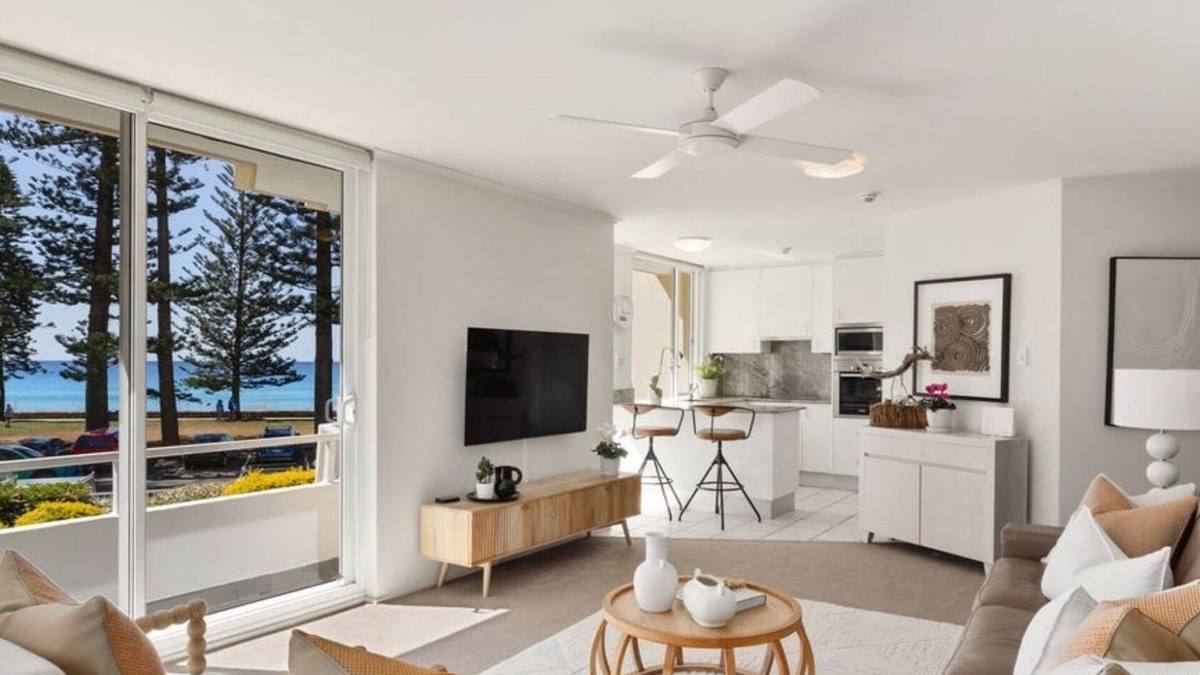 Manly Apartment | NEW! Manly Beachfront Apartment