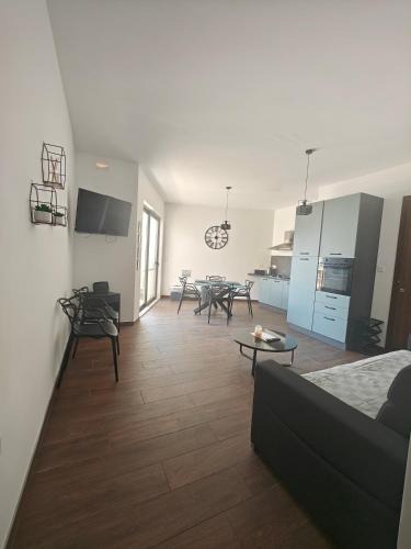 Marsalforn Apartment | New Marsalforn Serenity Stay & Near Sea Apartment
