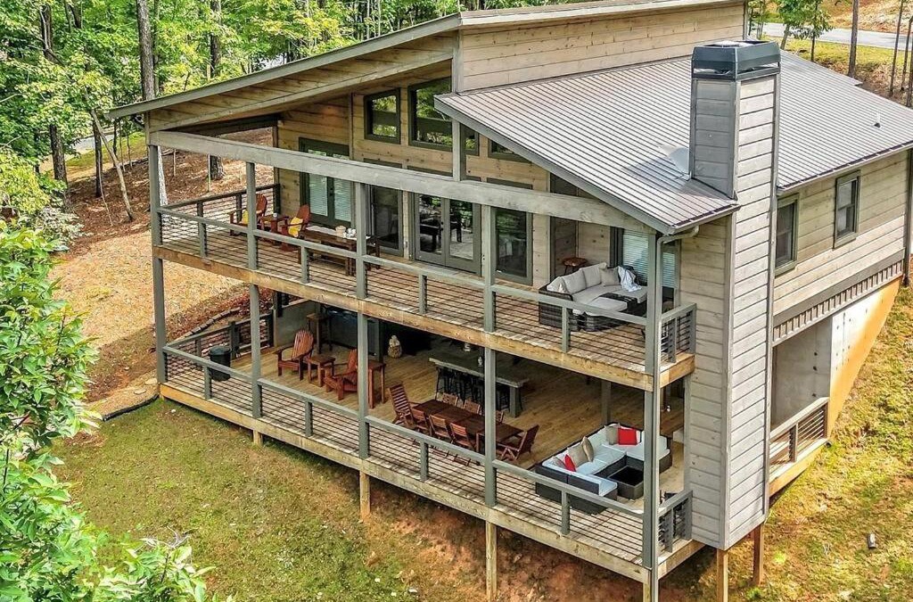 Ellijay House | NEW Modern Cabin! 2 Large Decks, Hot Tub, Sleeps 8