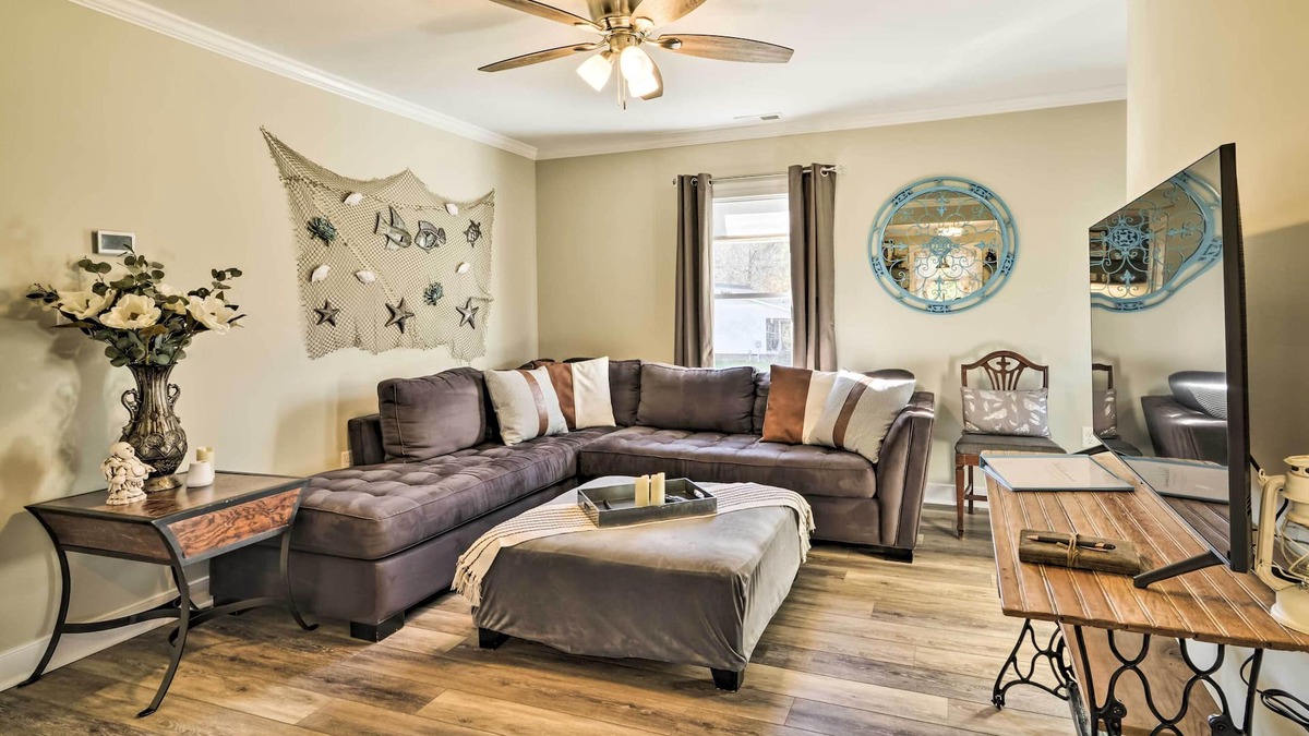 Deltaville Apartment | NEW! Modern Deltaville Suite: Inlet Access On-Site