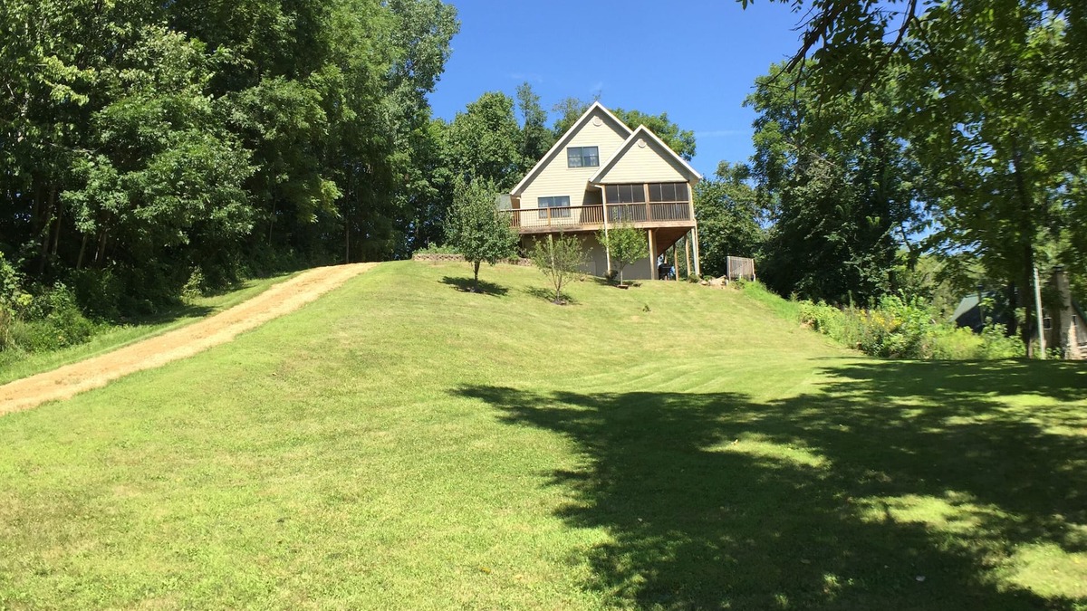 Galena House | *NEW* Modern Hilltop House of Galena