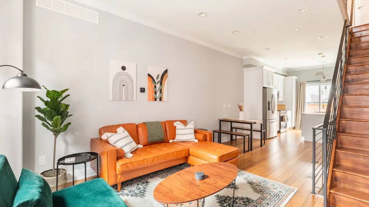 East Passyunk Crossing House | New modern home in welcoming South Philly neighborhood