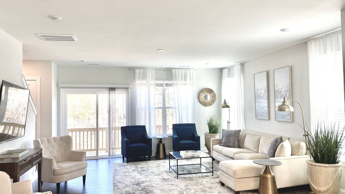 Durham House | New Modern Home near RDU-1st floor bedroom