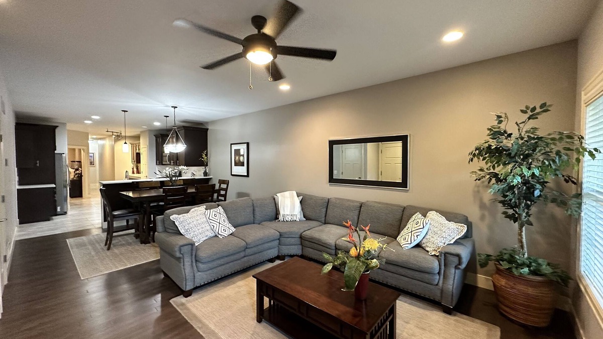 Aksarben - Elmwood Park House | New Modern Midtown Home