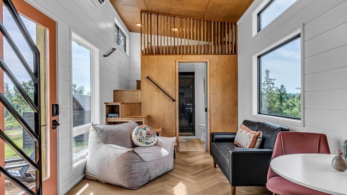 Ooltewah House | New Modern & Private Tiny Home on 21 acres