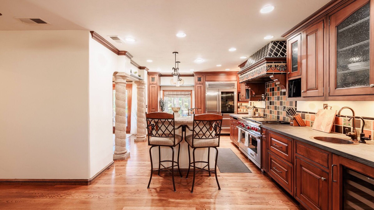 Golden Hill House | NEW! Monthly Rental 3BR 2.5BA Bordering Balboa Park in Beautiful South Park