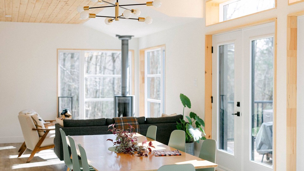 Rosseau Cabin | NEW Nordic style HYGGE cabin with SAUNA & HOT TUB