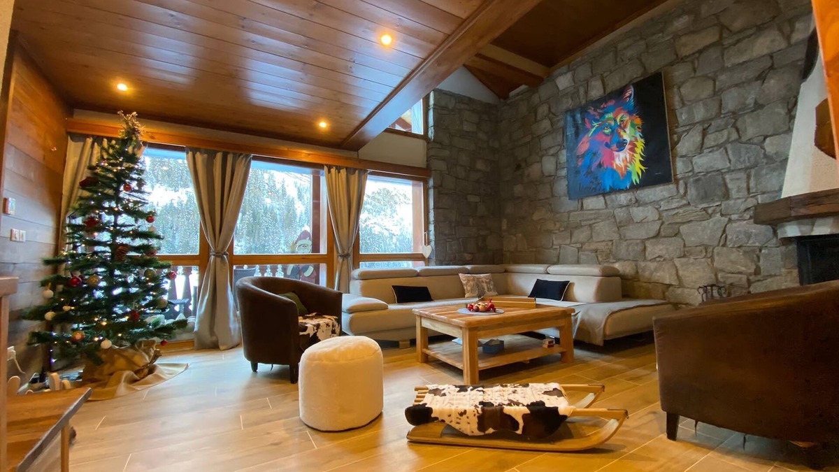 Les Brevieres Ski Chalet | NEW Off-Piste Chalet - Sauna and Jacuzzi